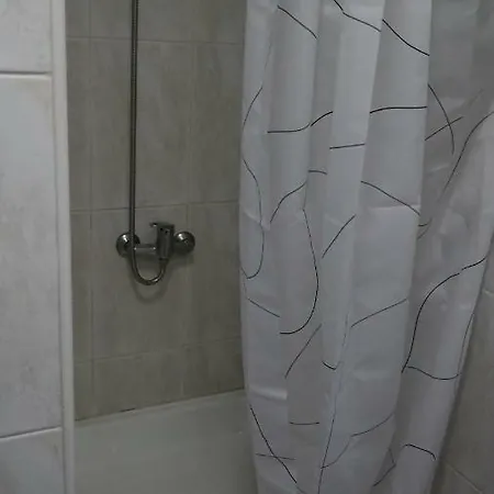 Bangalo In Serra Da Estrela *